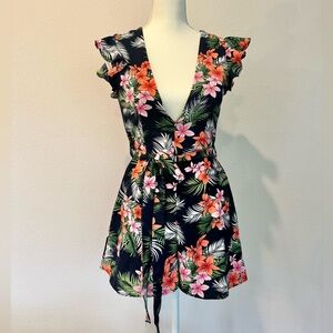 Hawaiian print romper